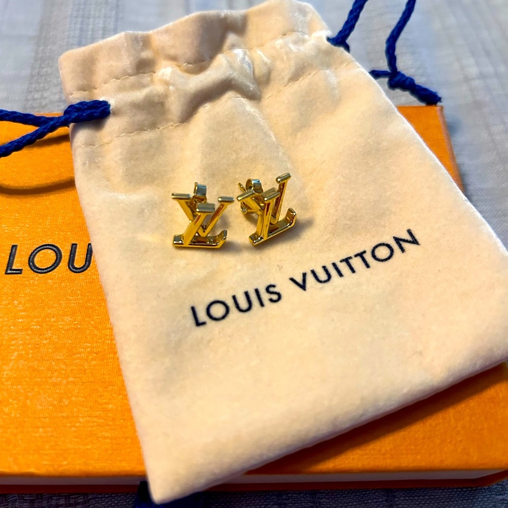 Louis Vuitton LV Iconic Earrings (Authentic)